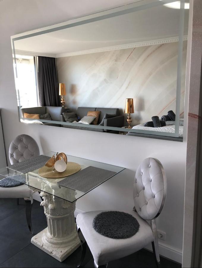 Tiffanys Ferienapartments In Der Privatresidenz Des Plaza Premium Hotel Timmendorfer Strand Dış mekan fotoğraf